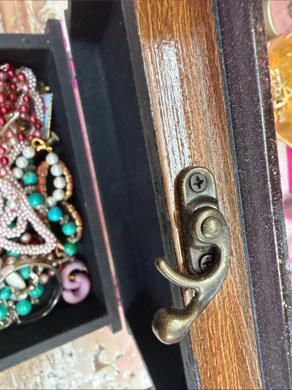 Ultimate mom jewelry box and jewelry - Pink, Turquoise, Coral - with box - Picture 9 of 11